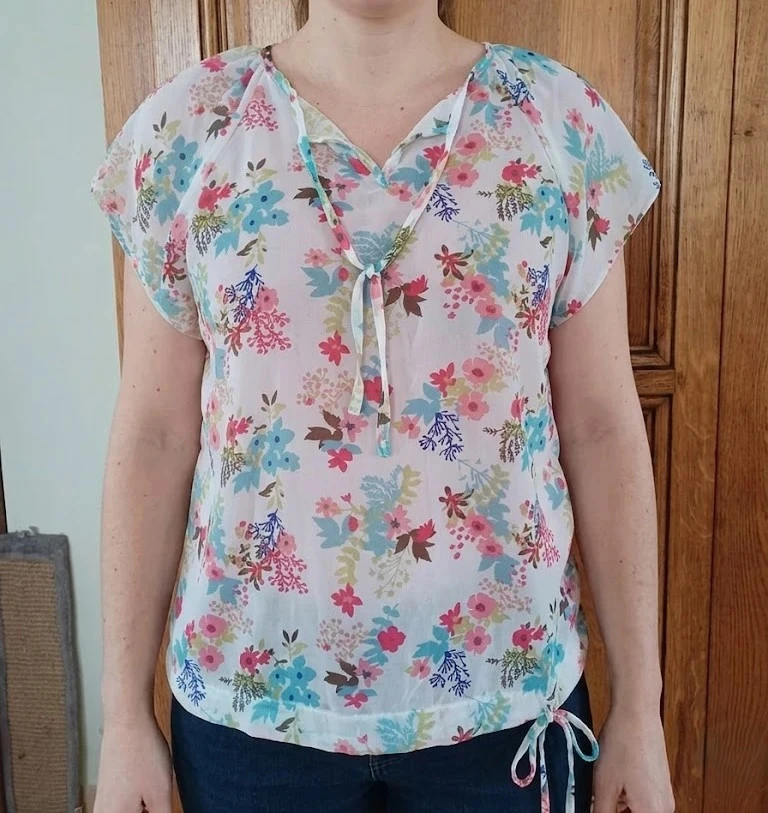 Blouse fleurie en voile taille 40
